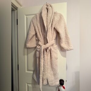 Ulta Beauty Limited Edition Plush Robe & Throw - NWT!